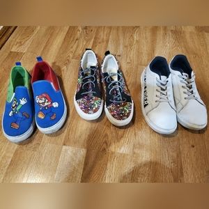 Lot of kids shoes size 5